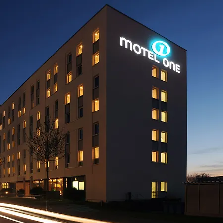 Motel One Frankfurt-Airport