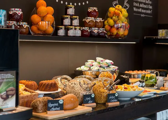 One Frankfurt-airport 3*