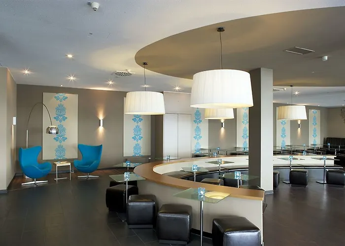 One Frankfurt-airport 3*